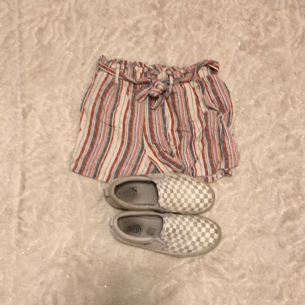 Striped cute shorts with a on the waist